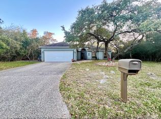 485 Augusta Dr, Rockport, TX 78382