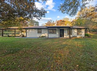 133 Mockerson Rd, Leoma, TN 38468