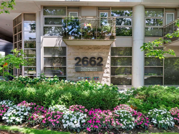 2662 Bloor St W #1109, Toronto, ON M8X 2Z7