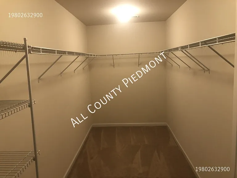 7711 Kelburn Ln — Photo 14