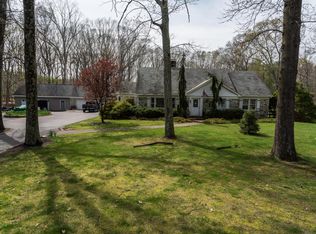 64 Fort Plains Rd, Howell, NJ 07731