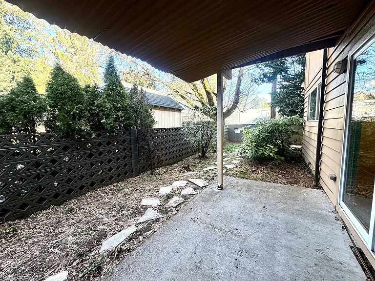 Rose Park — Photo 12