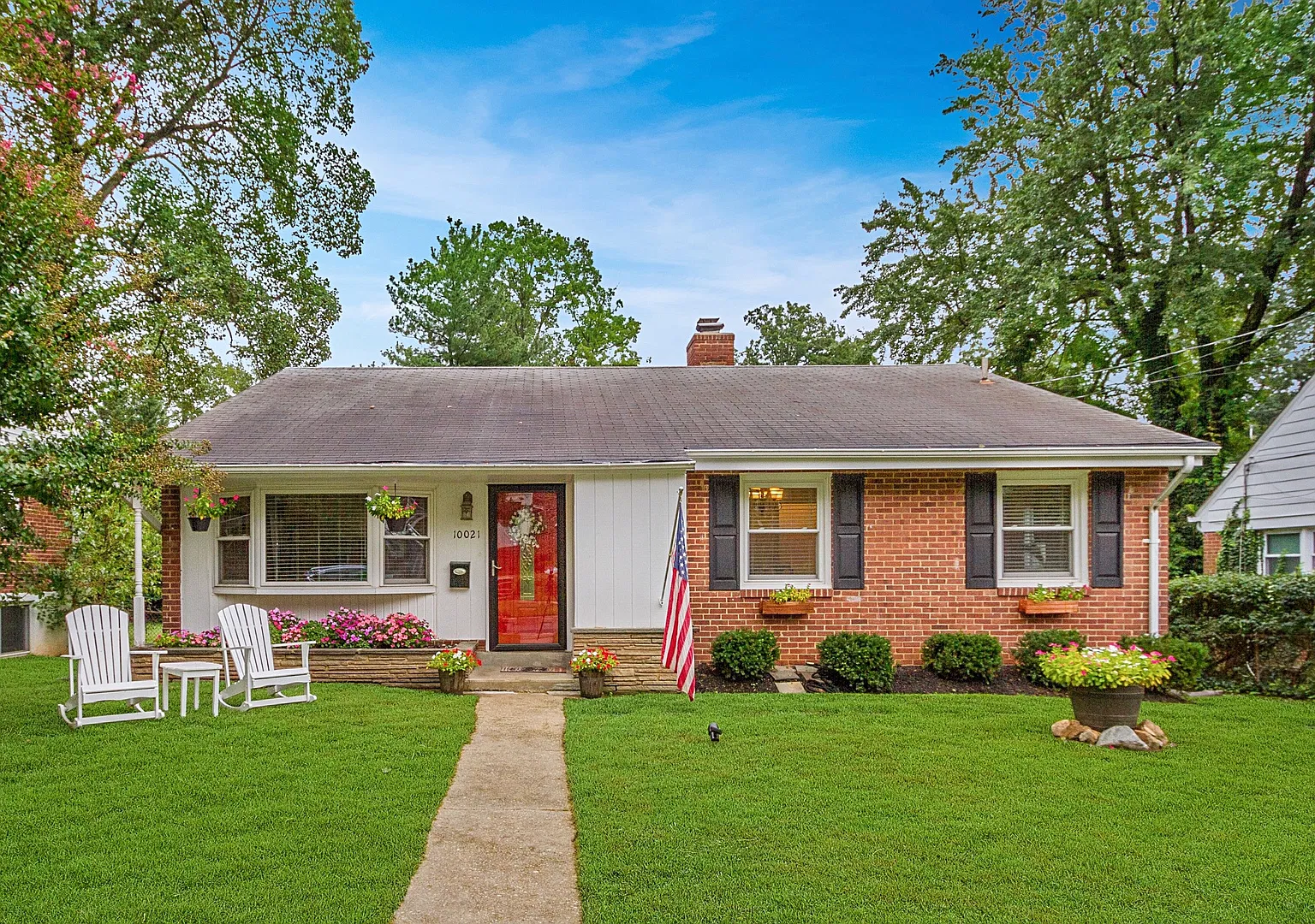3 Bed 2 Bath - Silver Spring Split Level - Move In Ready — Photo 1