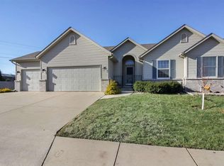 3122 11th St, Silvis, IL 61282