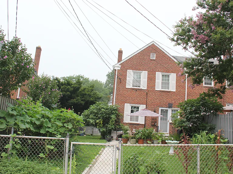 209 Brandon Rd — Photo 13