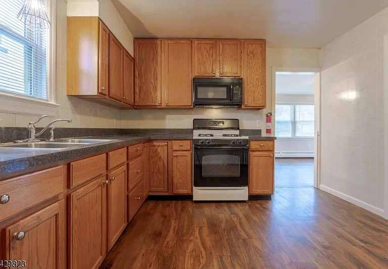 1709 Lawrence St — Photo 1