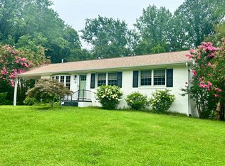 68 Pleasant Ridge Dr, Asheville, NC 28805
