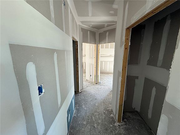4th image of 2215 Terrilyn Ct
