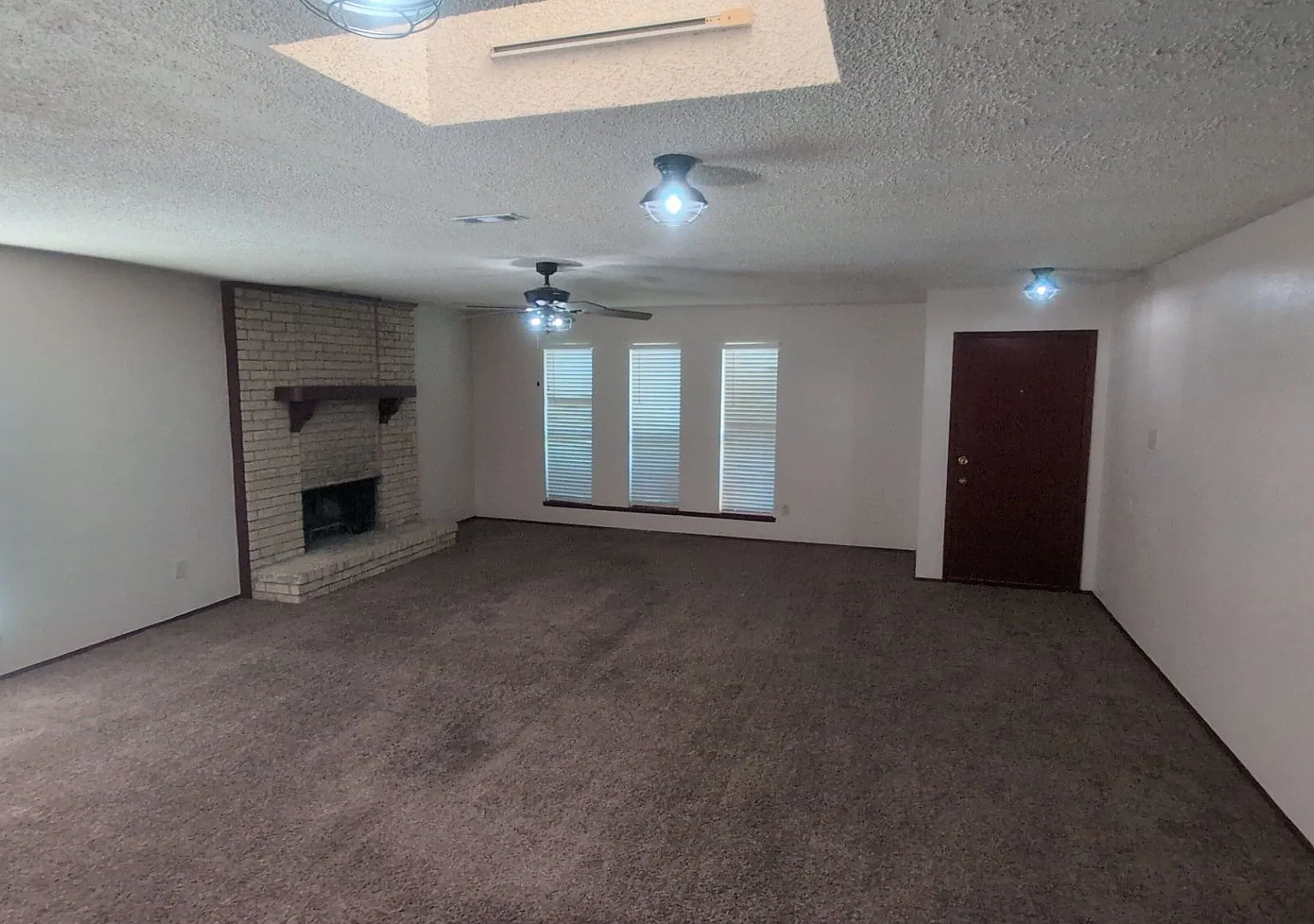3705 Fort Hunt — Photo 3