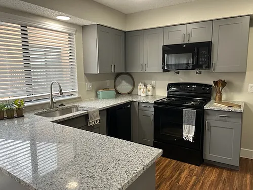 Floor plan 2 Bed/2 Bath Plat Unit