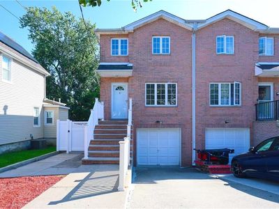 26 Station Ave, Staten Island, NY, 10309