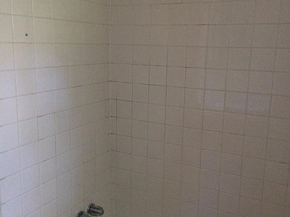 4th image of 2557 Glenmary Ave #3
