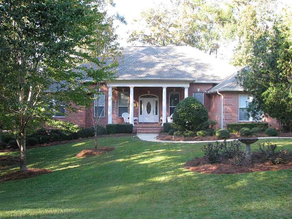 1st image of 2833 Royal Isle Dr