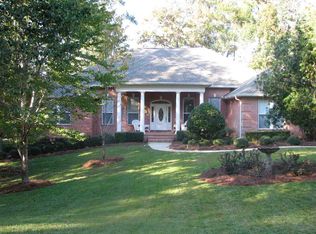 2833 Royal Isle Dr, Tallahassee, FL 32312