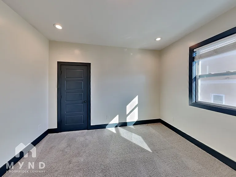 631 Windsor St SW — Photo 13