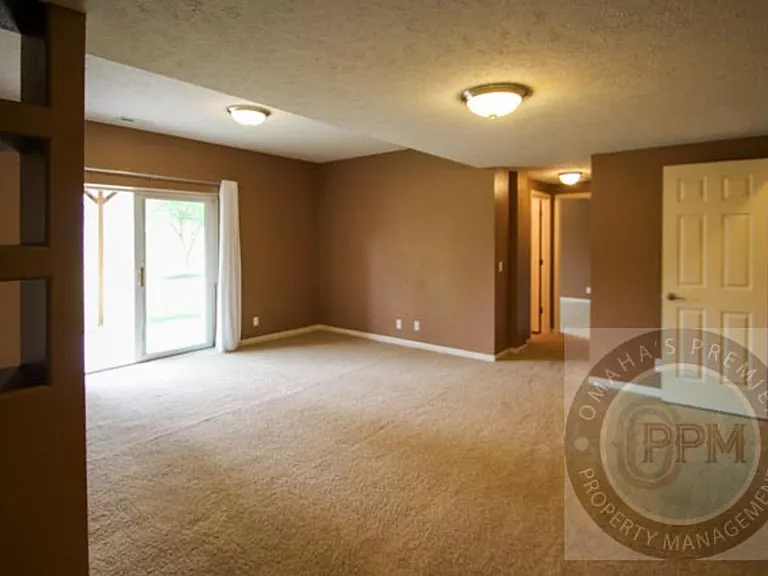809 Lake Tahoe Dr — Photo 33