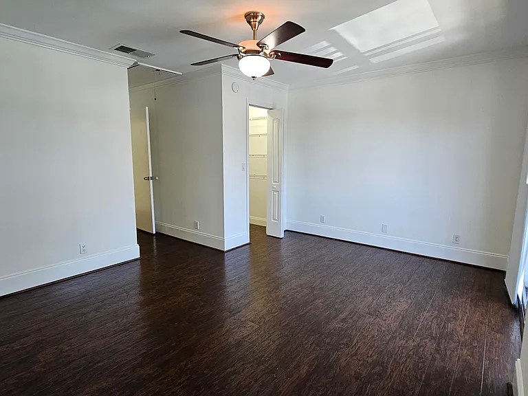 1917 NE 3rd St #109 — Photo 16