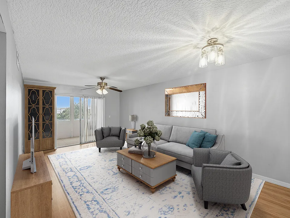 130 NE 26th Ave #4090