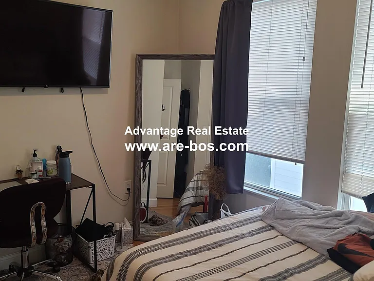 121 Webster Ave #5 — Photo 23