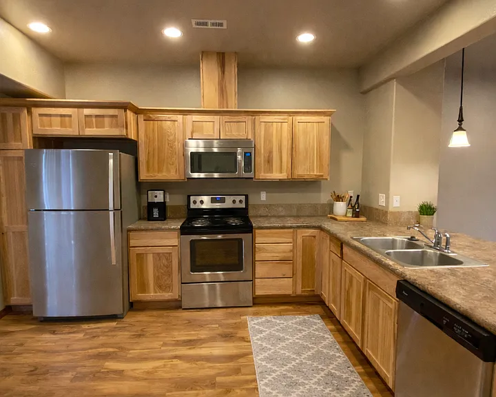 907 W Cherry Ave — Photo 3