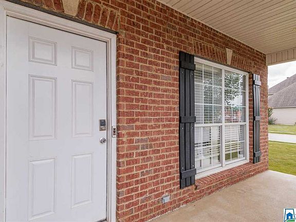 3rd image of 315 Stonecreek Cir