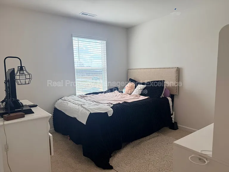 58 Sweet Meadow Rd — Photo 23