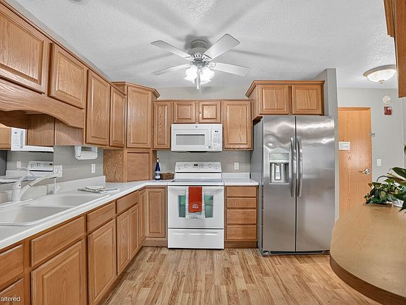 4th image of 4305 Autumn Ridge Rd Unit 202