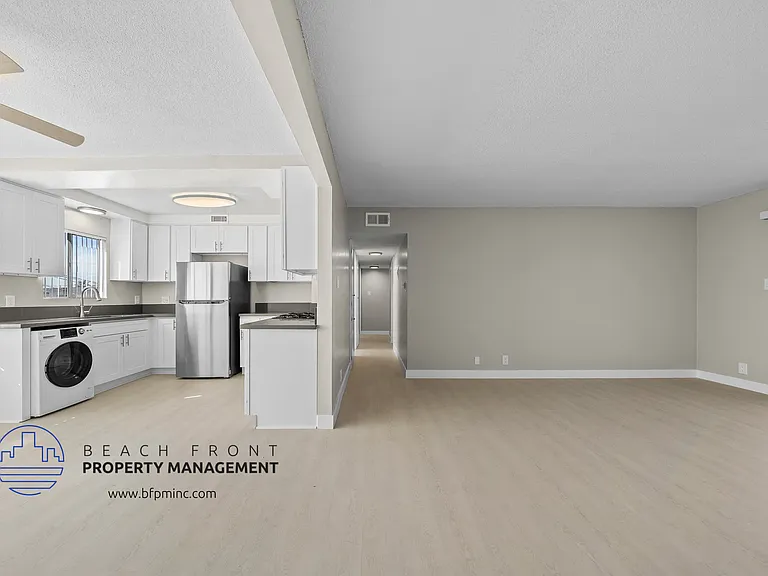12236 Manor Dr. — Photo 16