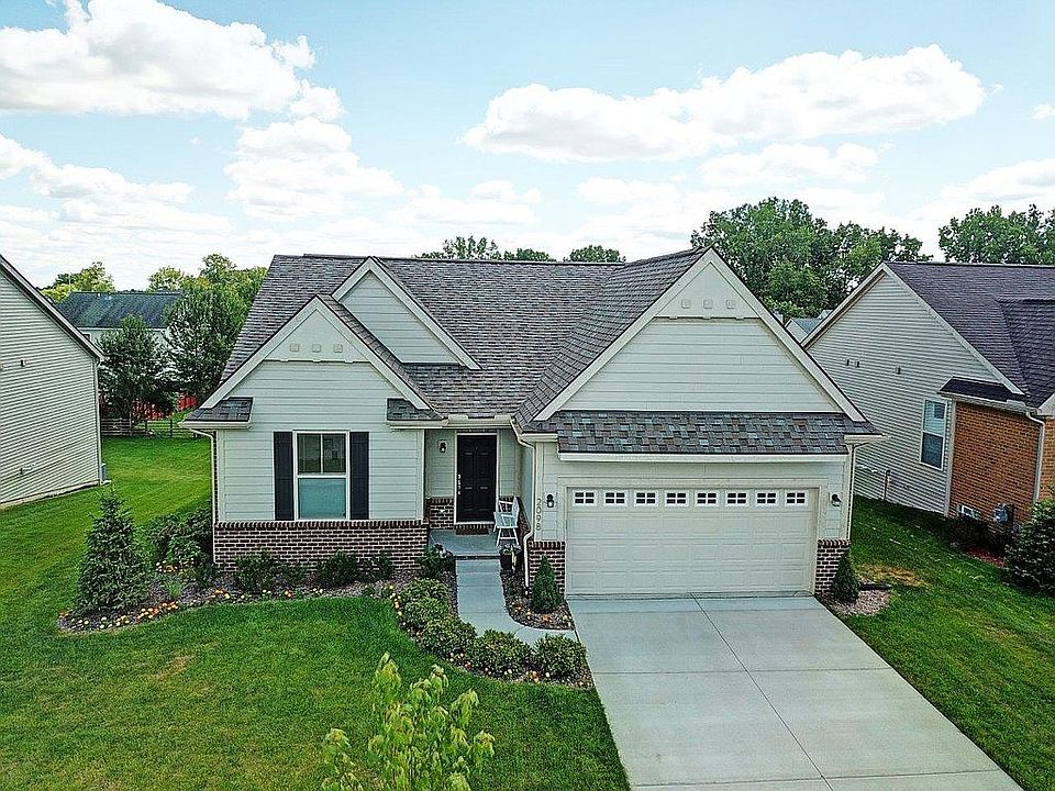 1st image of 2098 Sheffield Dr