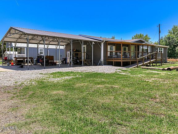 4th image of 756 Blythe Road