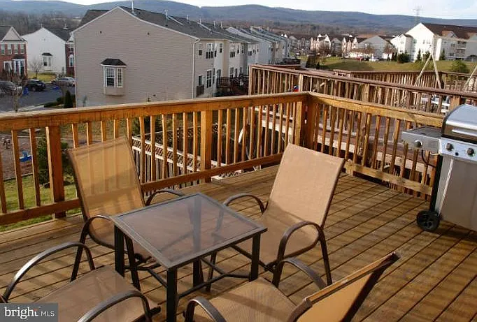 2527 Emerson Dr — Photo 25
