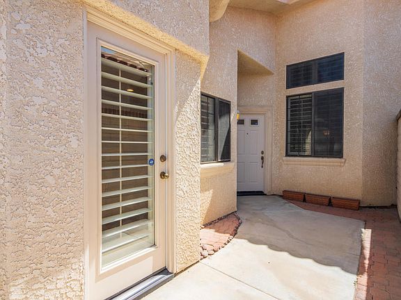 2nd image of 106 Towle Cir