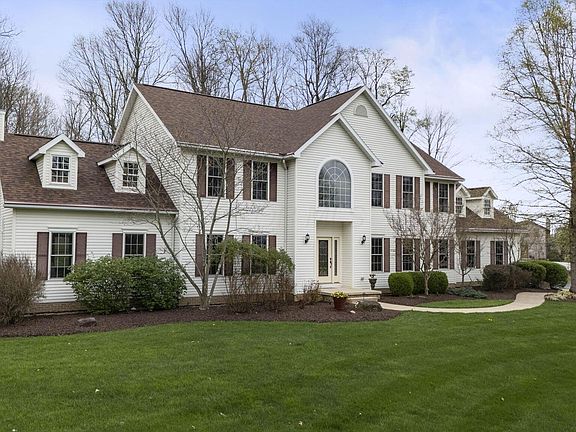 2nd image of 3763 Maxwell Rd