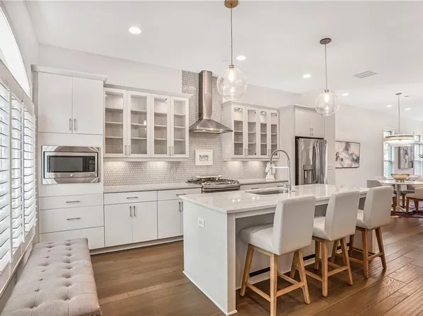 4202 Deming Cir, Sandy Springs, GA 30342