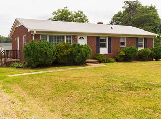 205 N Wilkins Rd, Mebane, NC 27302