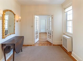 3 Tanglewylde Avenue #5C, Bronxville, NY 10708