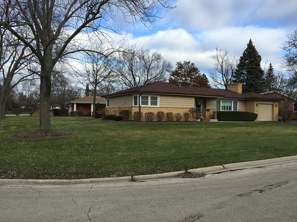 2nd image of 1503 Huntington Dr