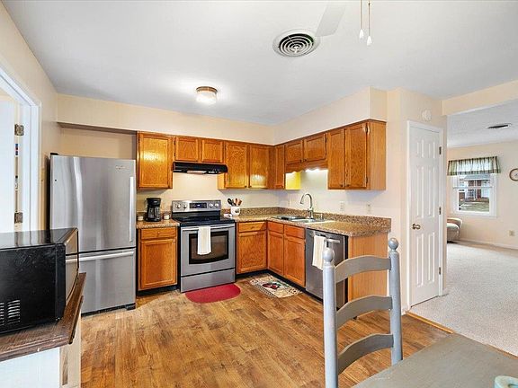 5th image of 6655 Briarfield Ave