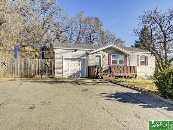2nd image of 5709 N 42nd St