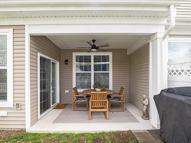 4260 Longleaf Pl — Photo 36