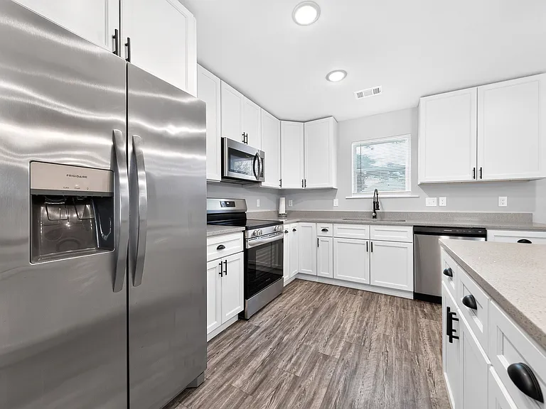 213 Rie Ct — Photo 8