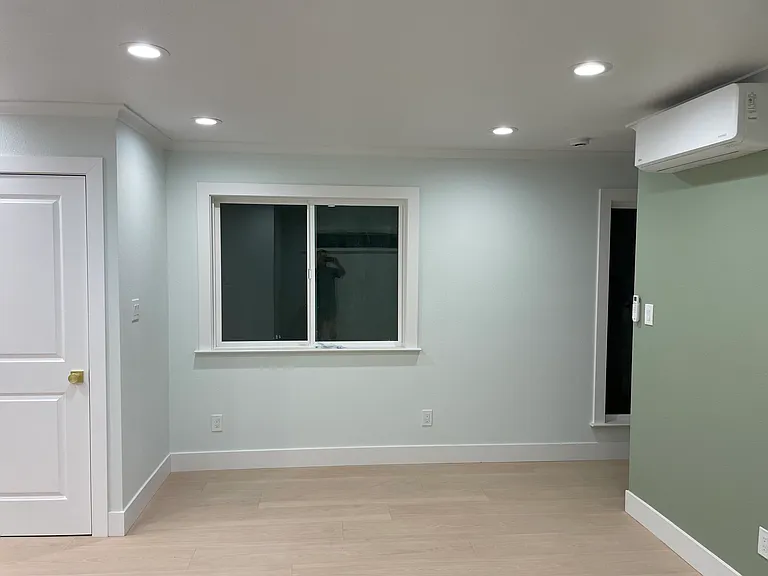 1281 Las Palmas Dr — Photo 11