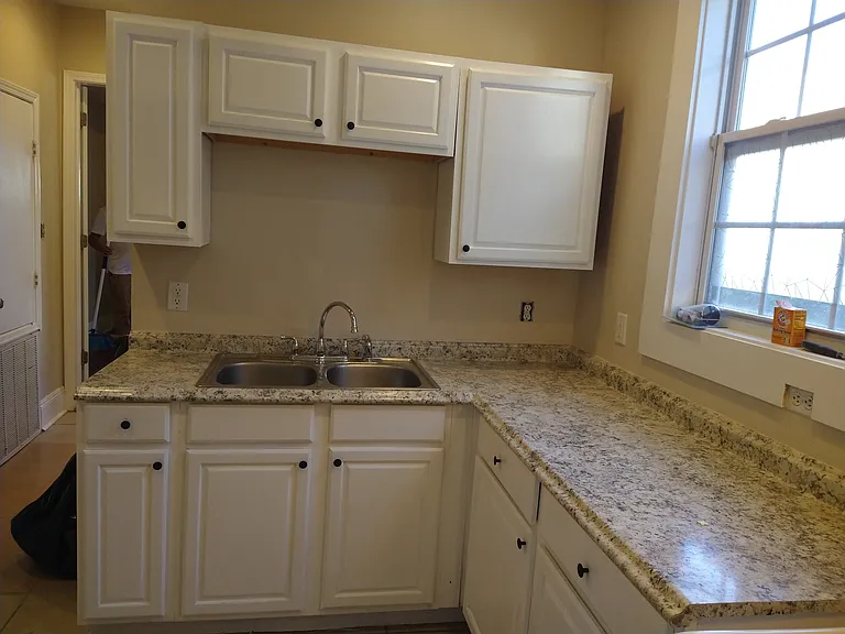 1118 Melpomene St #A — Photo 6