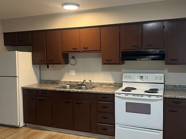 6111 Laurel Hall Dr — Photo 15