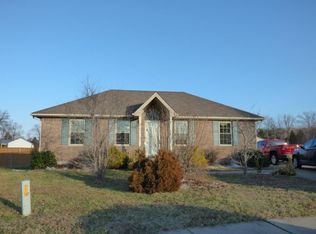 274 White Blossom Dr, Shepherdsville, KY 40165