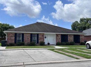 121 Mall Cir, Houma, LA 70364