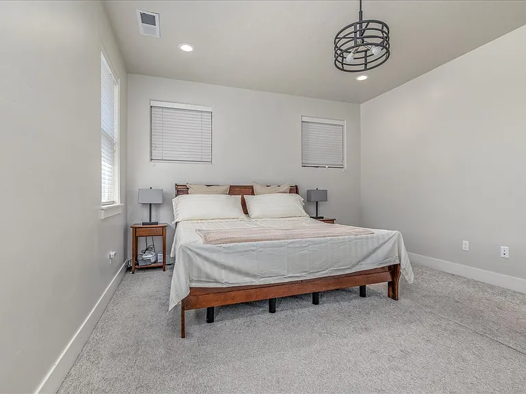 5562 S Zaivcla Ave — Photo 22