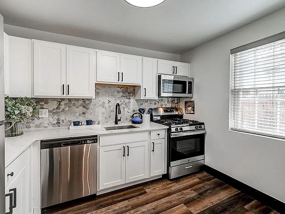 3rd image of 4000 Linkwood Rd #4008E