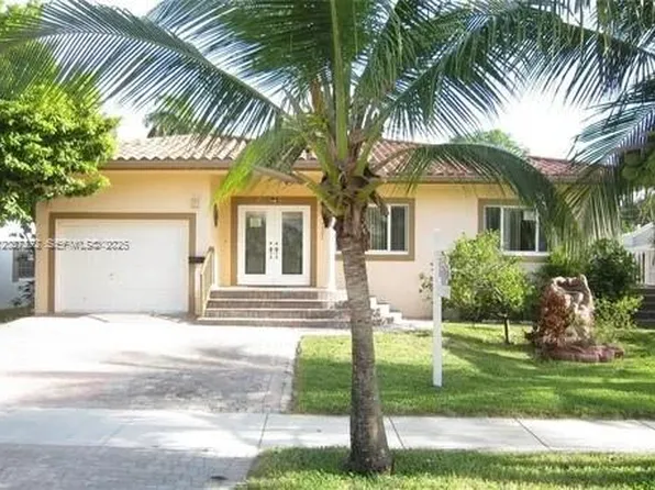 1101 NE 2nd St, Hallandale, FL 33009