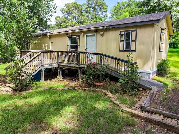 3rd image of 2221 Christopher Dr